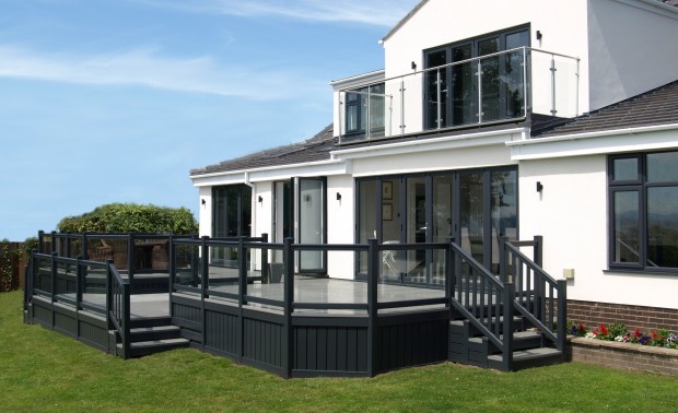 UPVC Plastic Decking, Fencing and Gates for Caravans & Holiday Homes