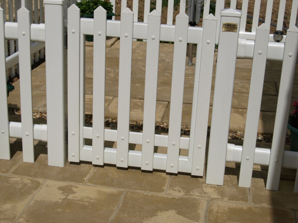 UPVC Garden Gates Fensys, West Midlandds, UK