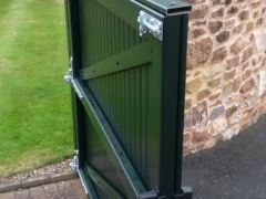 fensys-gate-pvc-plastic-installation-home-garden-forest-green-foiled-finish-recycled-material-100-recyclable